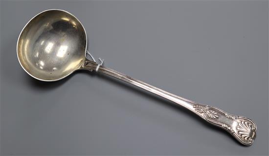 An Edwardian silver Kings pattern soup ladle, Walker & Hall, Sheffield, 1904, 9.5 oz.